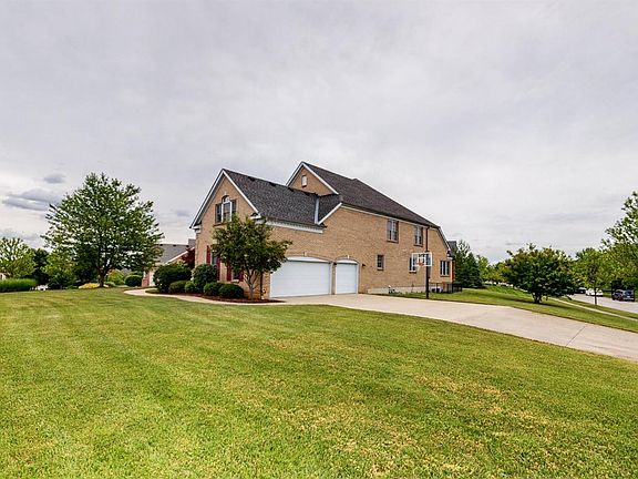 5th image of 7933 Meadowcreek Dr