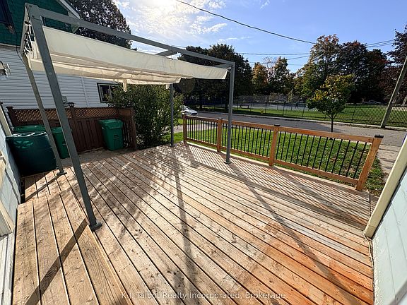3rd image of 103 Bruce St E #101