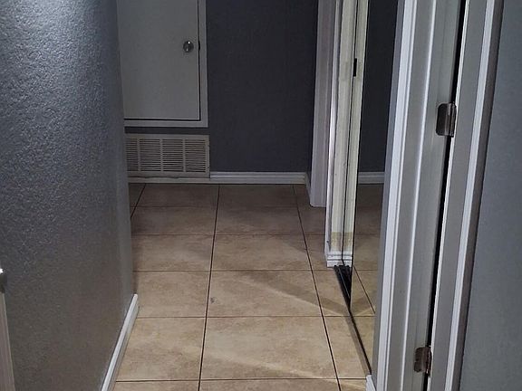 5th image of 8704 W CATALINA Drive