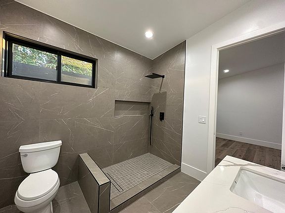 5th image of 7756 N Shirley Ave