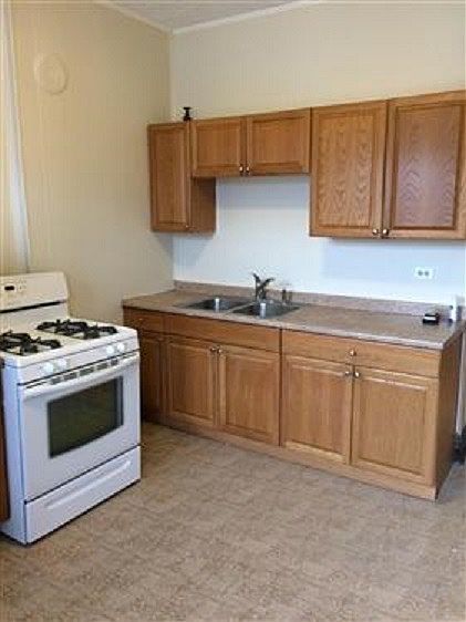 1st image of 2844 W Shakespeare Ave #2