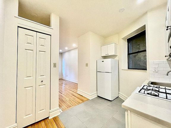 2nd image of 316 E 34th St APT 2C