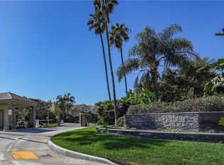 16261 Santa Barbara Ln, Huntington Beach, CA 92649
