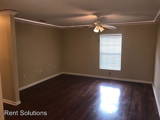 3rd image of 3214 W Gandy Blvd APT C