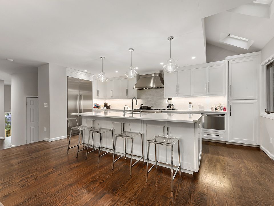 111 Boulder Ridge Road