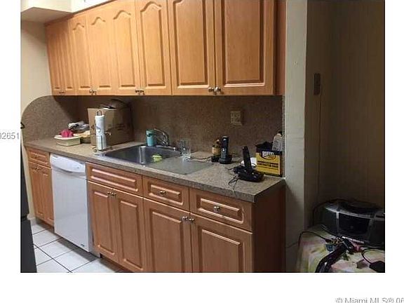 5th image of 6565 Santona St #B10