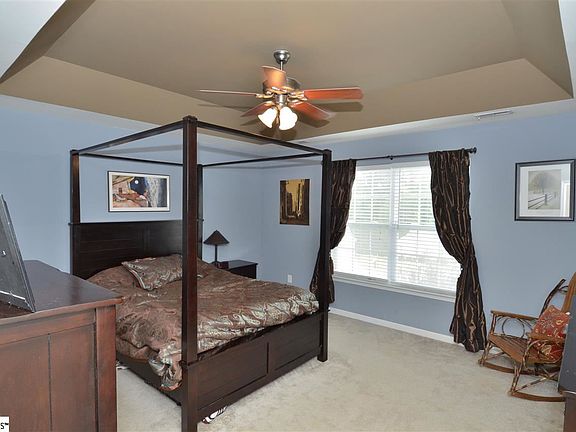5th image of 203 Sandwort Ln