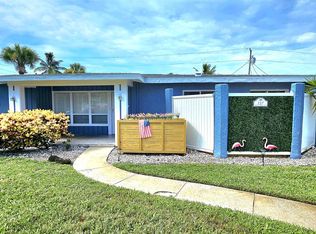 117 W Pasco Ln, Cocoa Beach, FL 32931