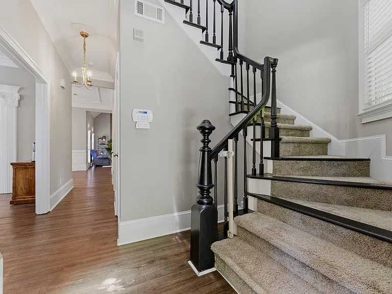 3052 Trafalgar Way — Photo 7