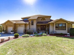 6187 Dry Ridge Rd, Cincinnati, OH 45252