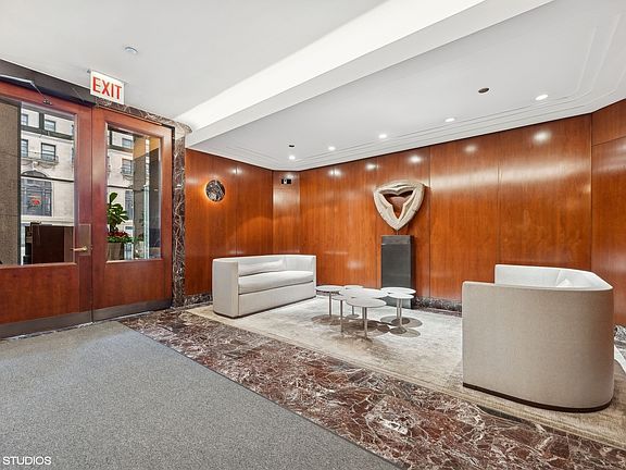 2nd image of 950 N Michigan Ave APT 3404