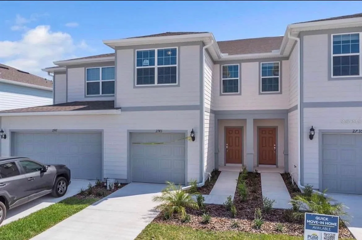 3 bed, 1699 sqft, $2,100 — Photo 1