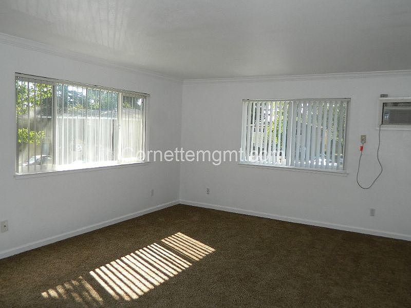 2nd image of 4537 Ashcroft Ave APT 7