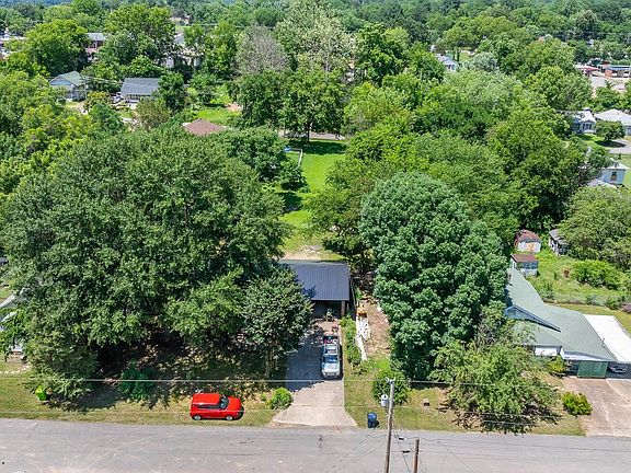 4th image of 1302 W Taylor St