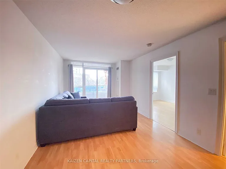 33 Cox Blvd #231 — Photo 4
