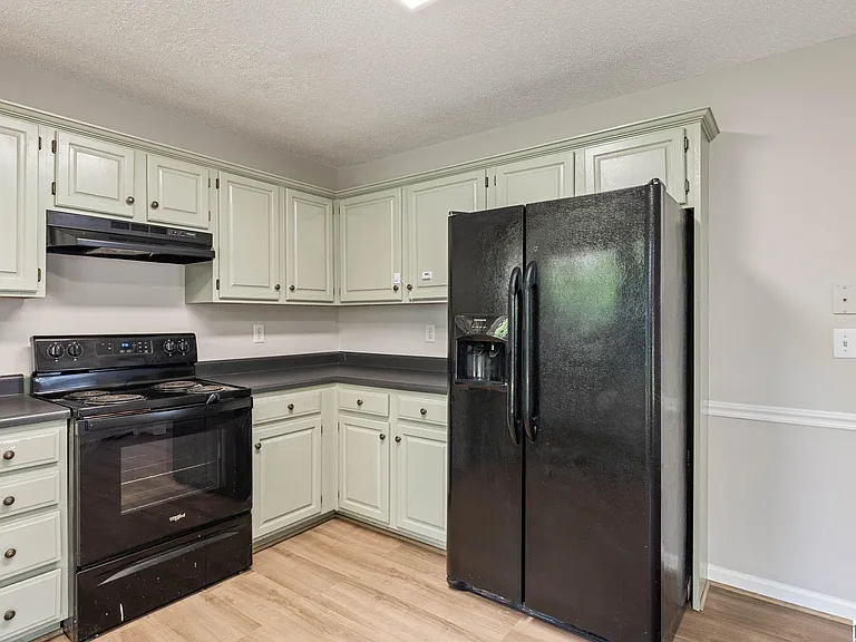 205 Brookhollow Dr — Photo 8