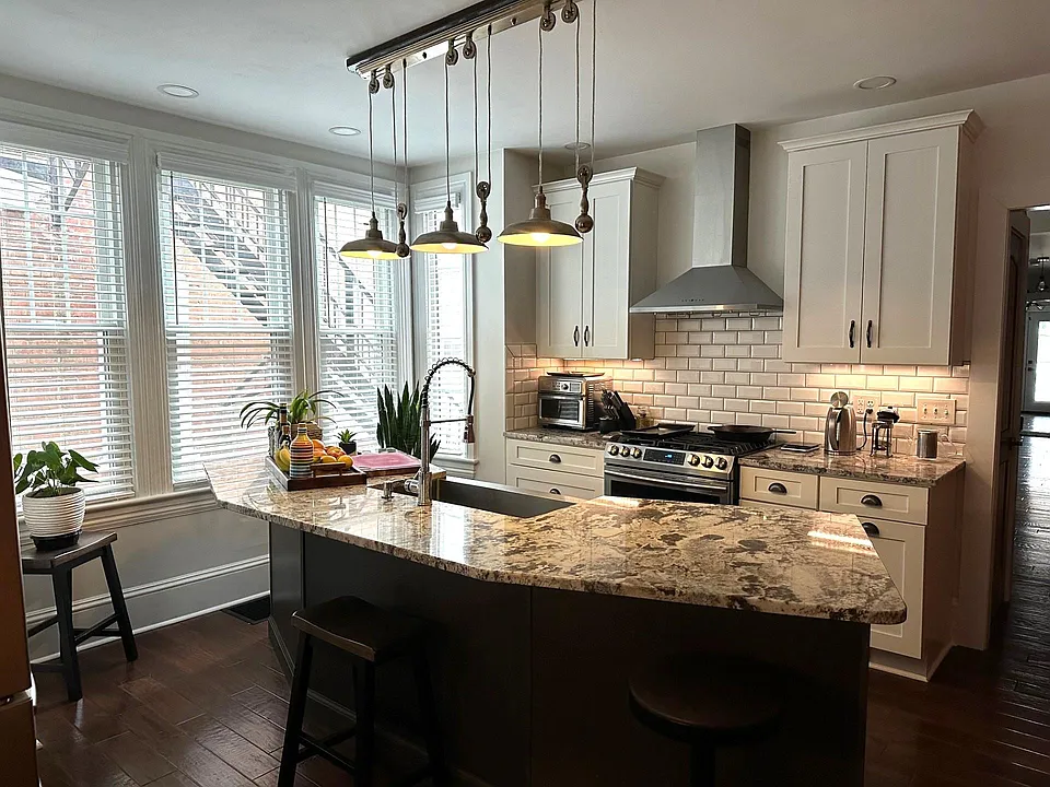 348 College Ave #1