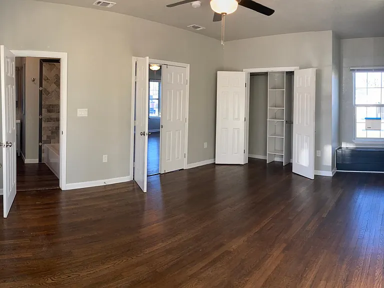1510 Schley Ave — Photo 12