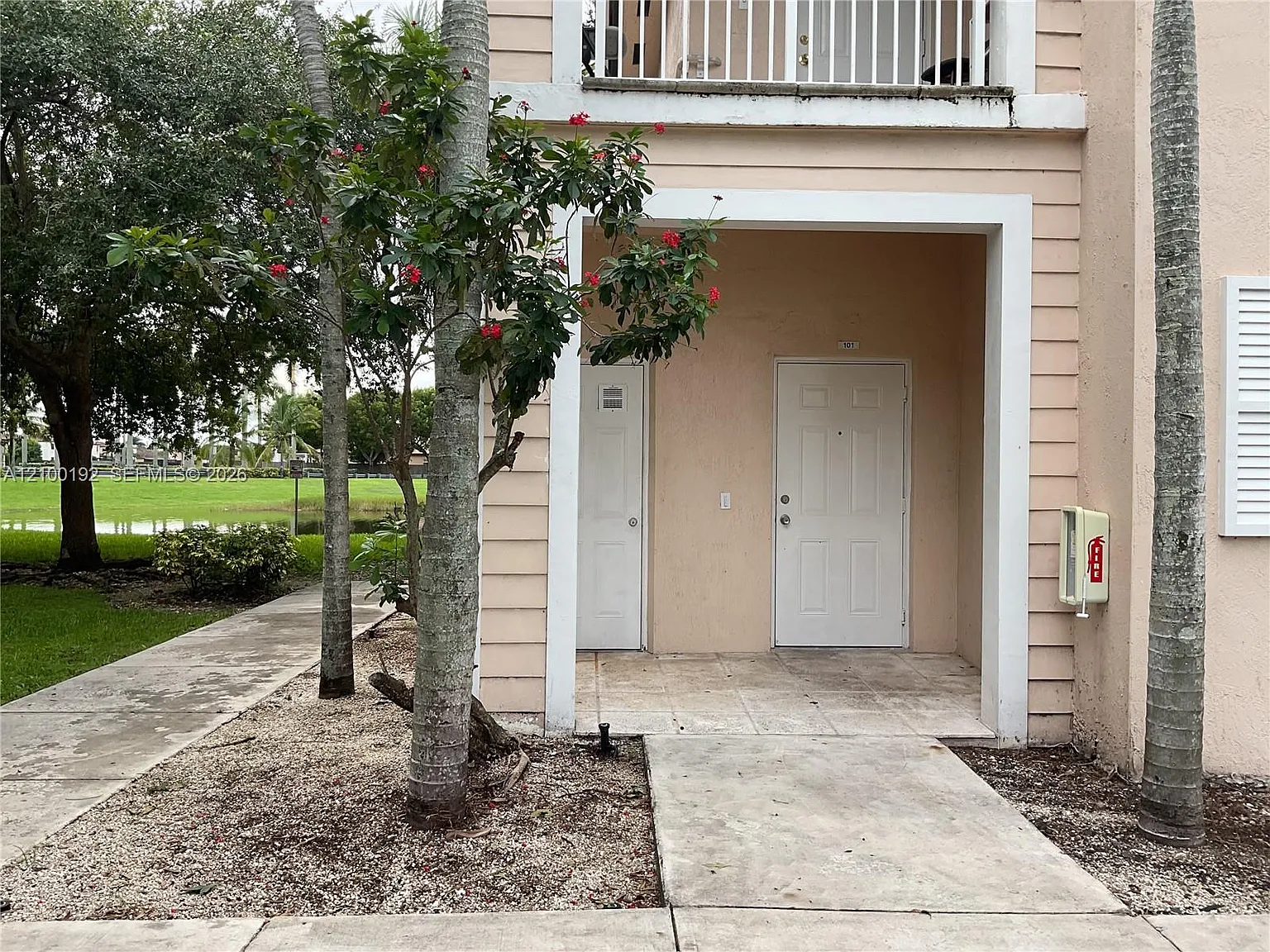 364 NE 25th Pl — Photo 1
