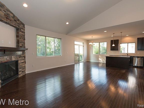 2nd image of 8302 Meadow Creek Dr