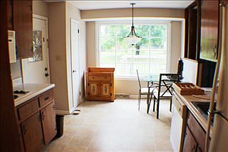 5th image of 2093 Memorial Dr