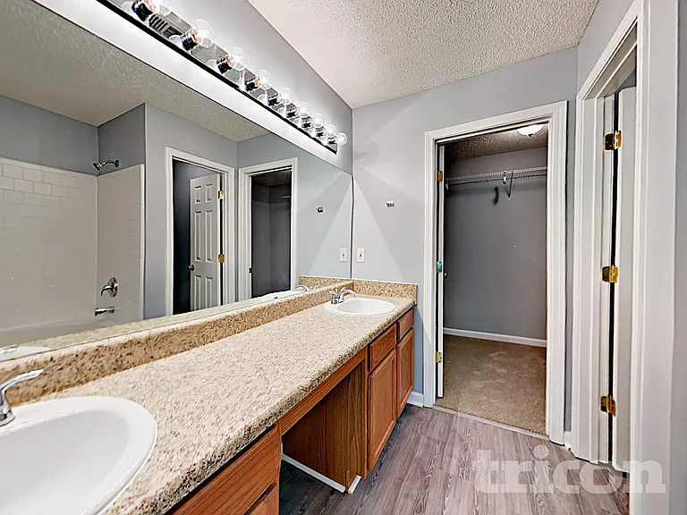 1089 Dunedin Trl — Photo 14