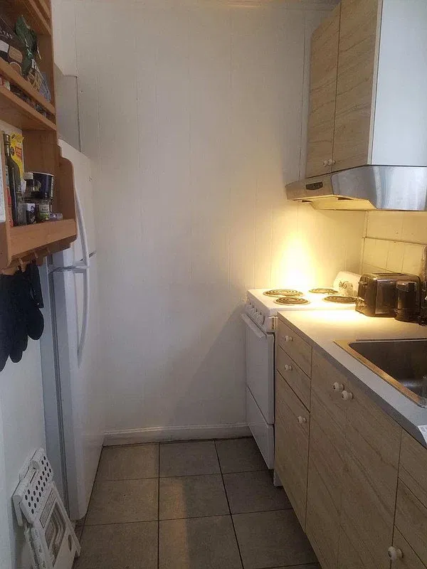 1 bed, 1.0 bath, 450 sqft, $1,100 — Photo 3
