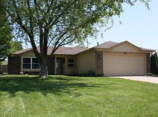 8215 Lynn Dr, Indianapolis, IN