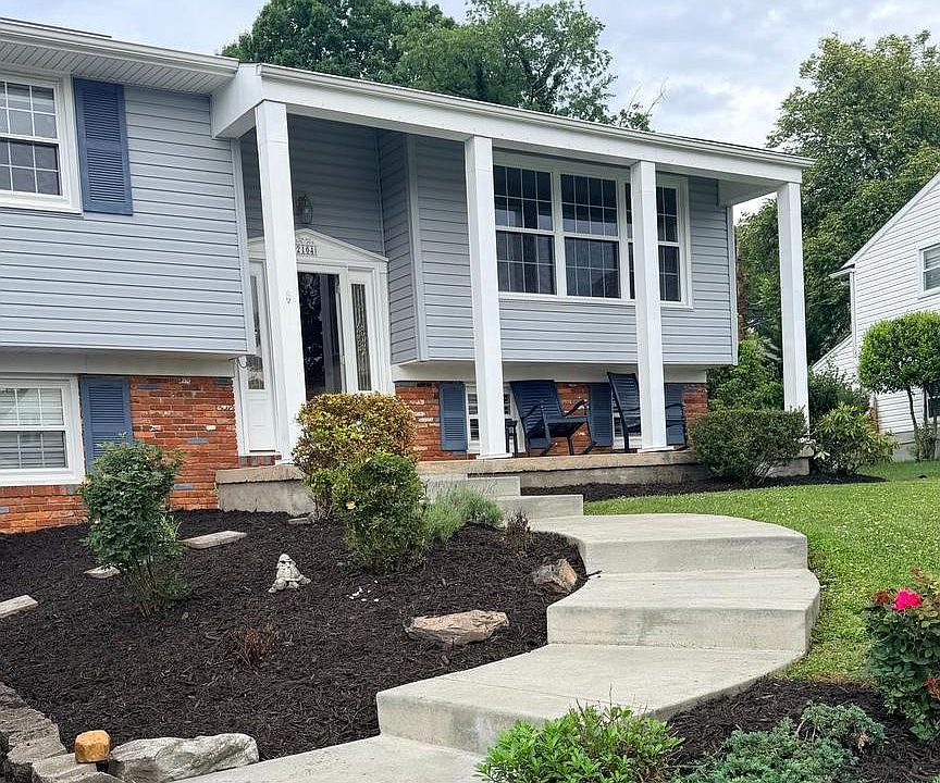 2nd image of 2104 Triandos Dr