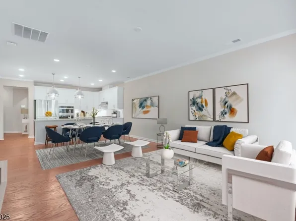 48 Doyle Dr, Florham Park Boro, NJ 07932