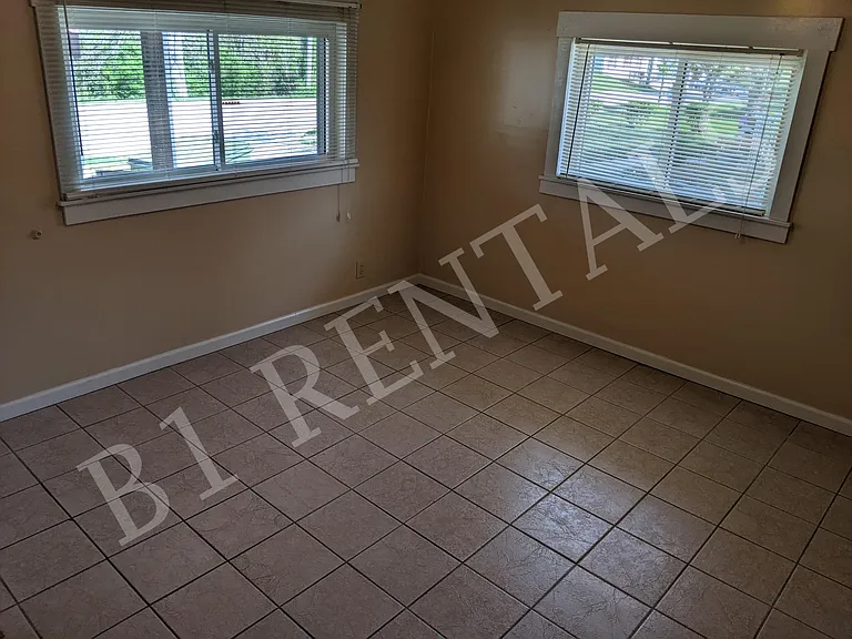 105 Greensburg St #2 — Photo 4