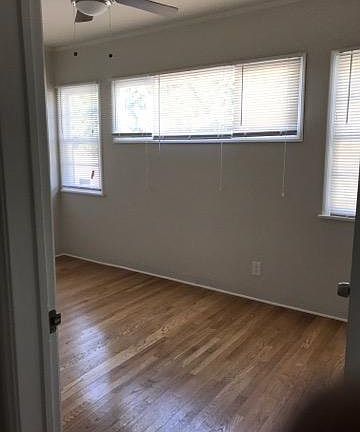5th image of 3435 W 82nd St