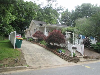 709 Sunset Ave, Madison, NC, 27025