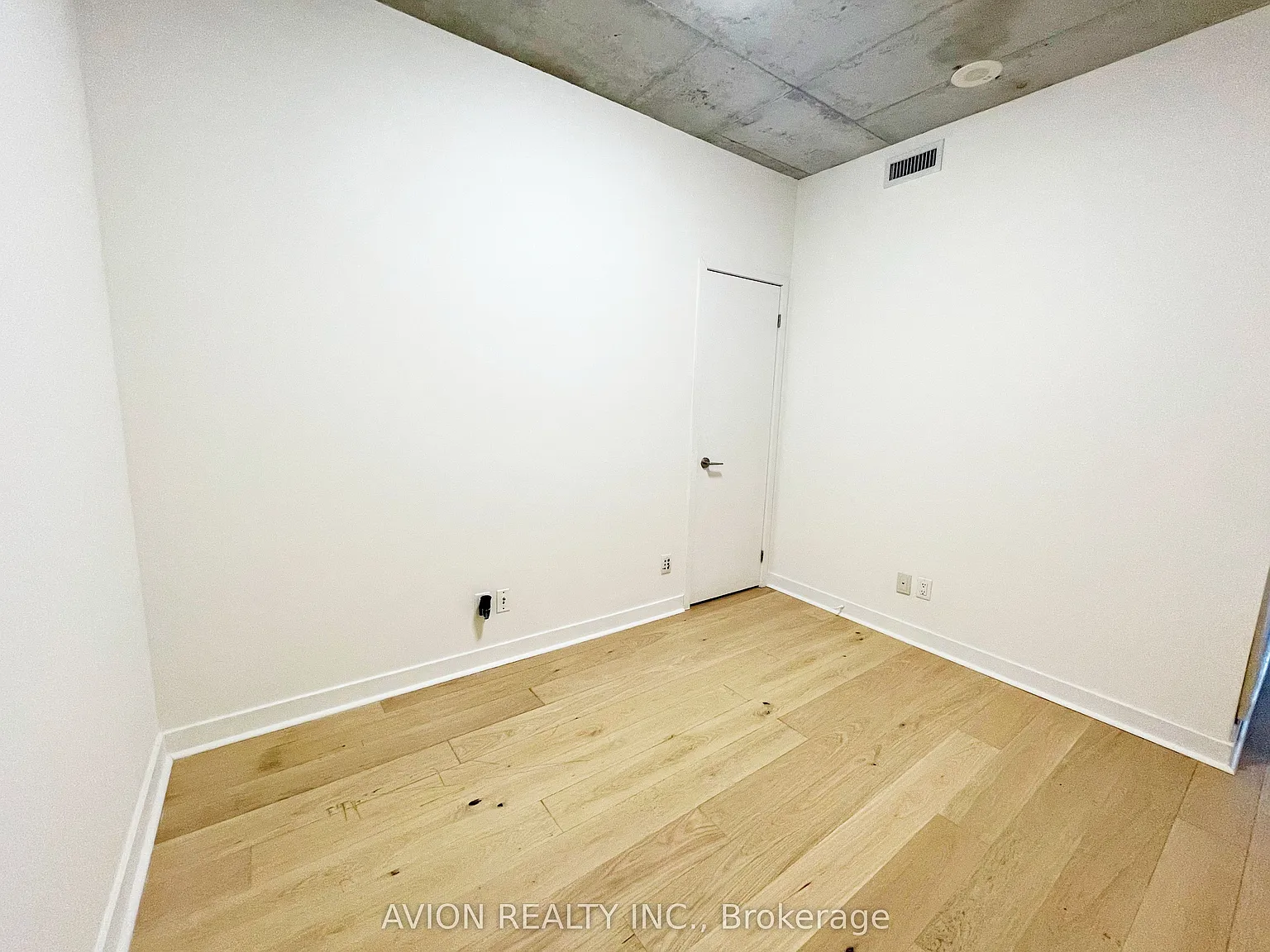 2 bed, $2,350 — Photo 3