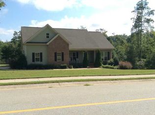115 Oakwood Dr, Commerce, GA 30529