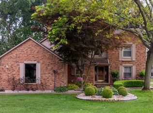 53367 Marian Dr, Shelby Township, MI 48315