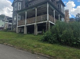 303 S 3rd St, Apollo, PA 15613