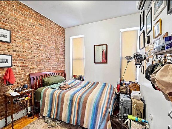 3rd image of 113 Clifton Pl #1A