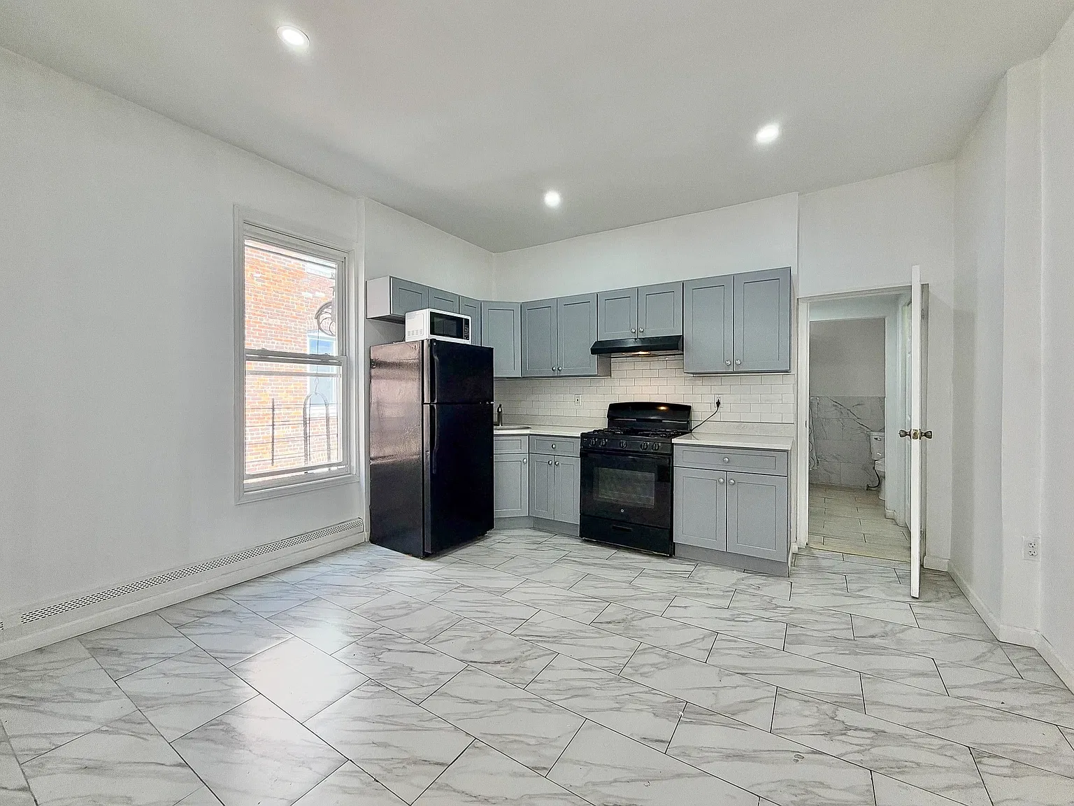 Apartment, JC West Bergen, NJ, 07302 — Photo 2