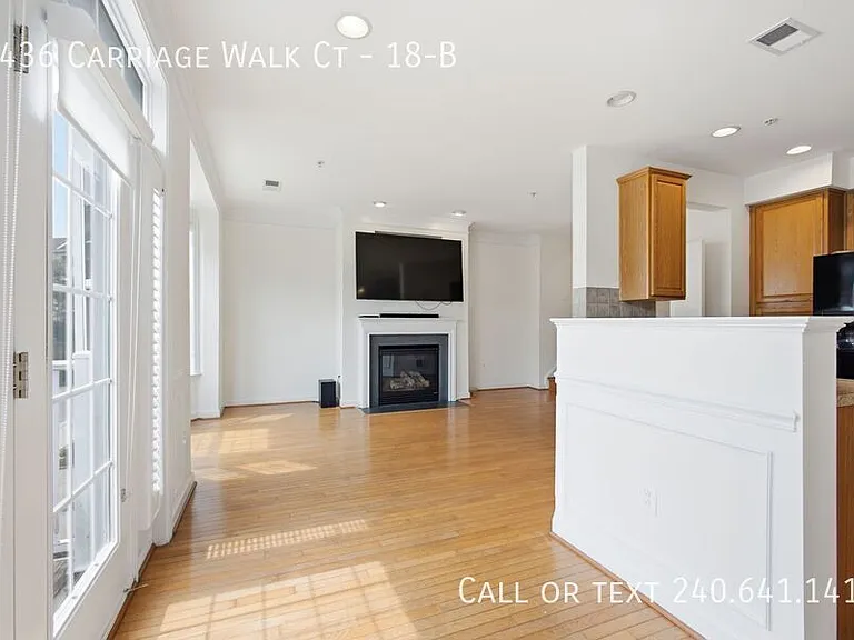 3436 Carriage Walk Ct #18B — Photo 4