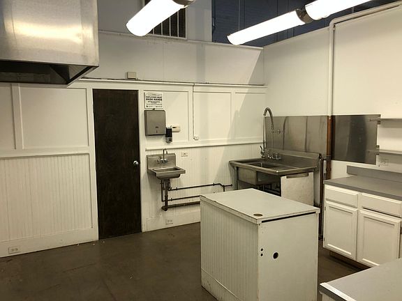 5th image of 2255 S Michigan Ave Ste 1E