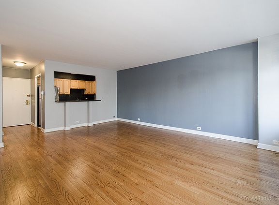 3rd image of 1000 N Lake Shore Dr APT 1403