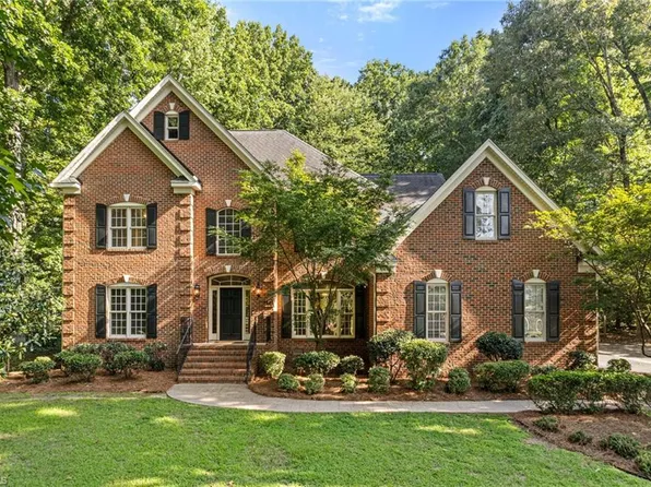 3545 Old Onslow Rd, Greensboro, NC 27407