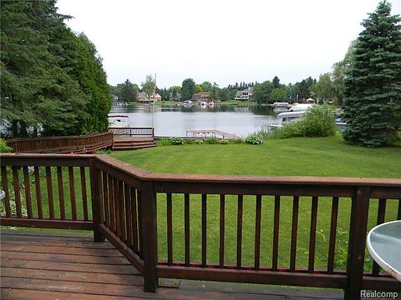 3rd image of 2854 Windwood Ct