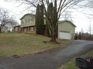 86 Cherry Blossom Rd, Pataskala, OH 43062