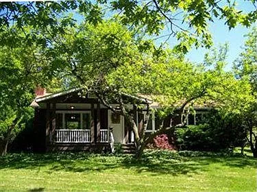 309 Cardinal Dr photo 1