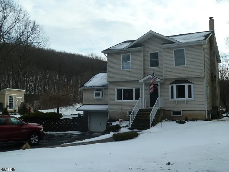 87 Otterhole Rd photo 1