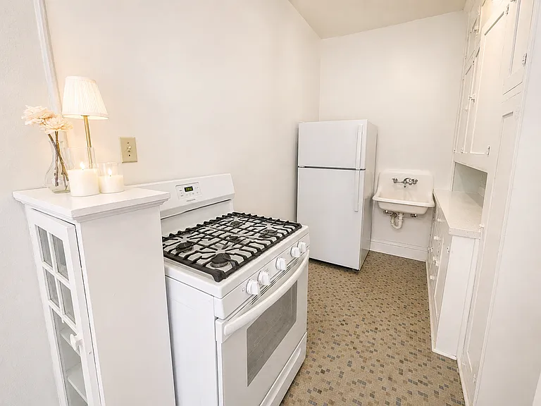 3129 Aldrich Ave S — Photo 9