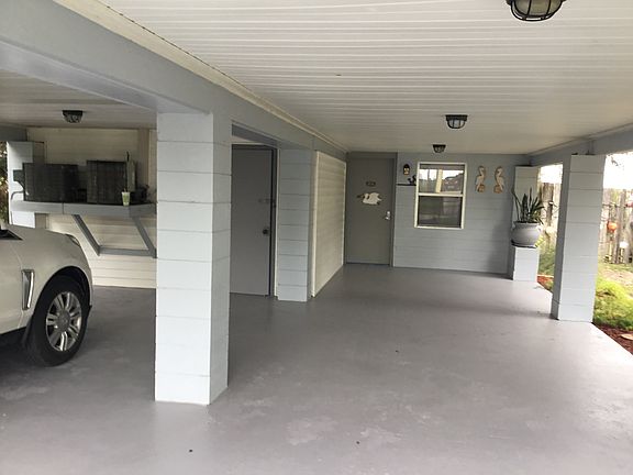 3rd image of 14085 W Sanddollar Ln