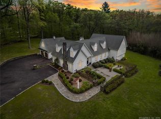 220 Ingleside Rd, Fairfield, CT 06824